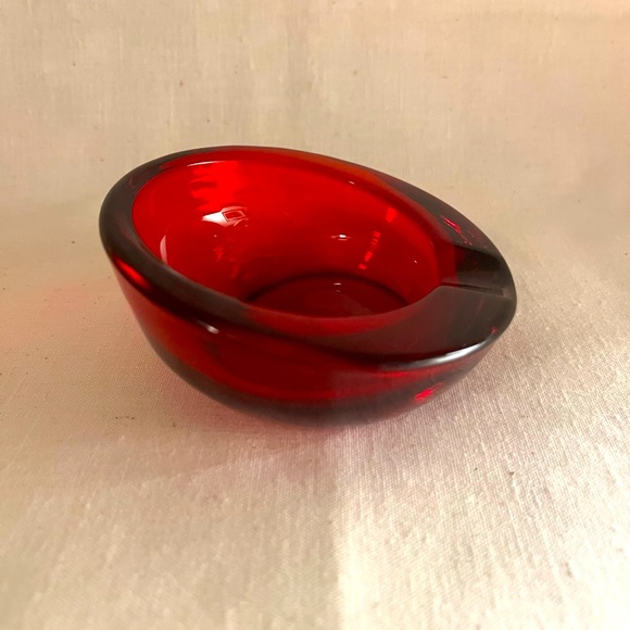 Vintage Viking Glass Round Deco Ashtrays - Picture 3 of 5